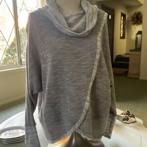 Calvin Klein gray knit shirt, size XL